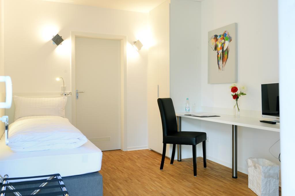 Bed & Breakfast Meerbusch Room photo