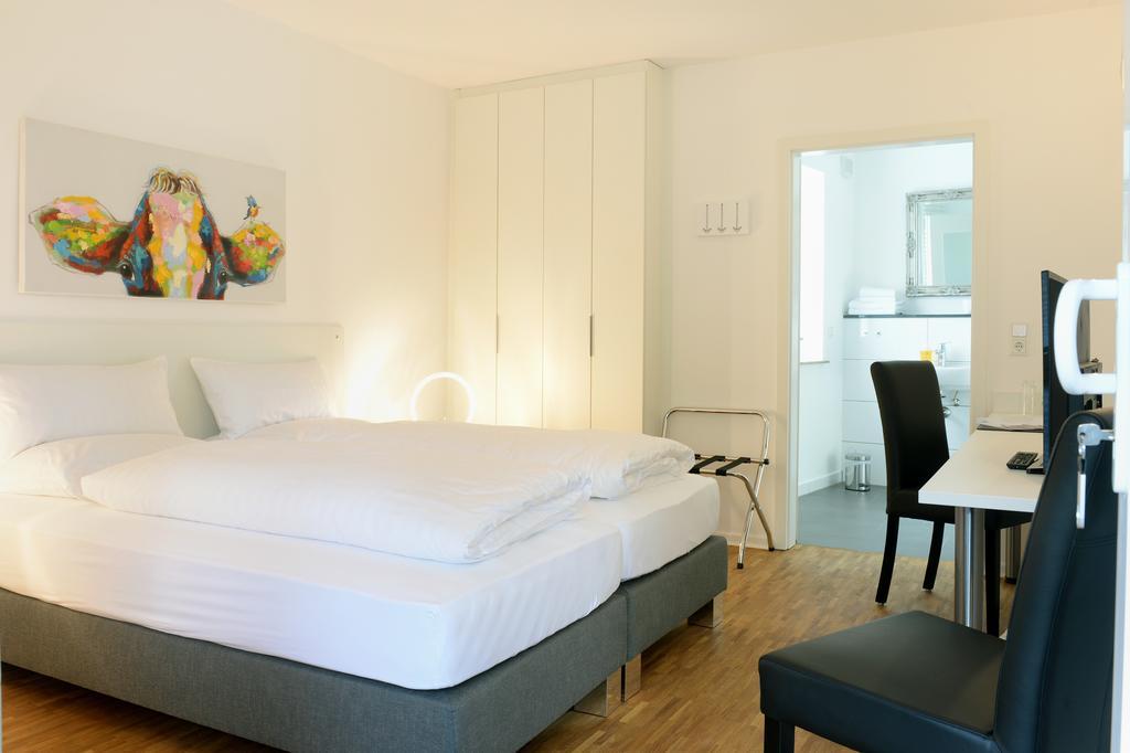 Bed & Breakfast Meerbusch Room photo