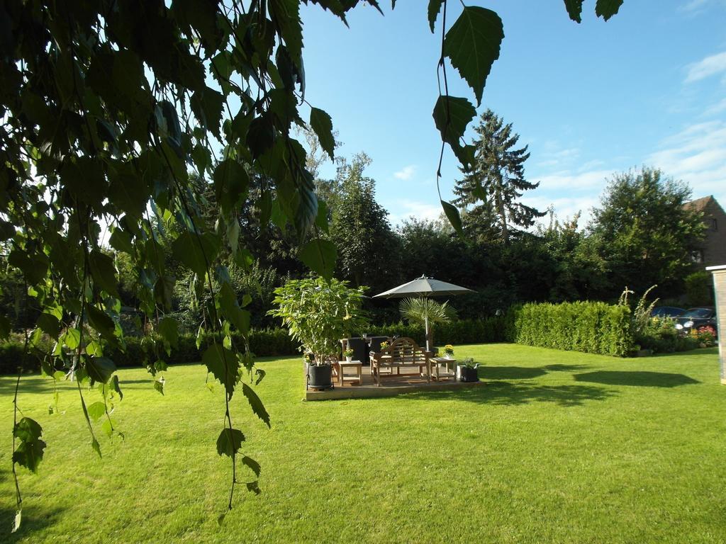Bed & Breakfast Meerbusch Exterior photo